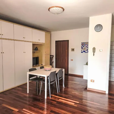 By The By Interhome Appartement Lesa